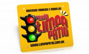 Cobre Placa para Moto   20,5x17,5 cm 4x0 (Frente Colorida, verso em Branco) PVC 0,5mm - Cristal Verniz Cristal Frente e Verso Cantos Arredondados e 4 Furos   